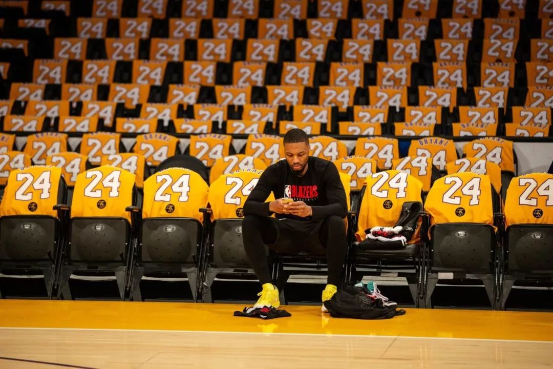 德转本赛季全球主场场均上座TOP25：多特拜仁前二，英博第19（德转公布本赛季全球主场场均上座TOP25：多特、拜仁包揽前二，英博位列第19）