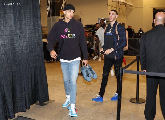 欧冠前瞻：本菲卡出线前景不妙，那不勒斯状态不俗为晋级争三分（欧冠前瞻：本菲卡出线形势堪忧，那不勒斯状态正佳力拼关键三分）