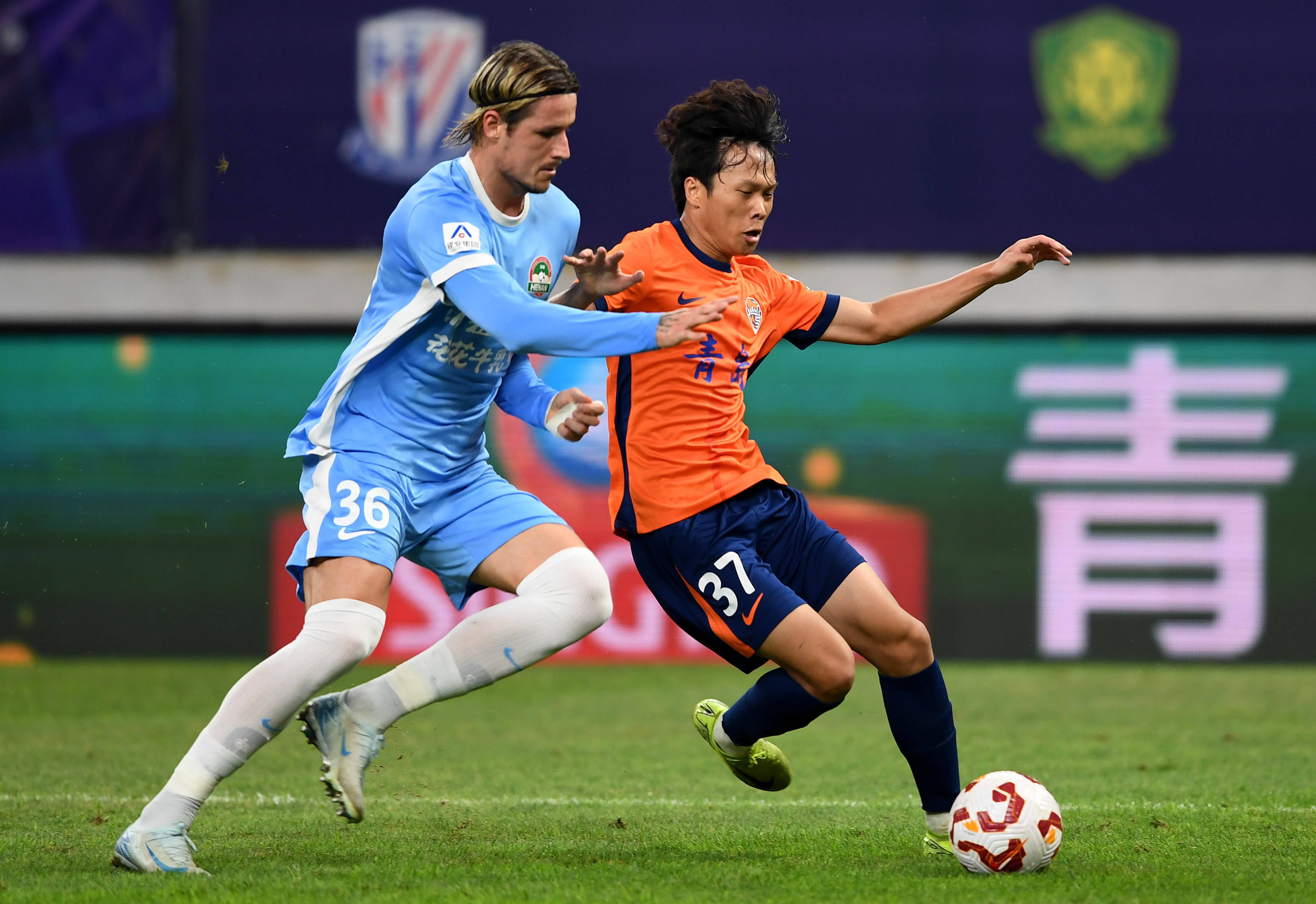 北青：徐彬大概率将与狼队签约，签约后或将被外租至英冠（北青：徐彬接近加盟狼队，签约后或将租借至英冠）