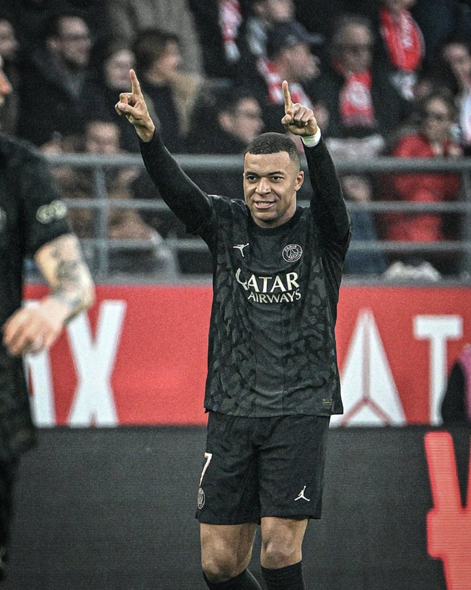 德拉富恩特关注比尔希利：他在U21国家队表现很出色（德拉富恩特看好比尔希利：U21国家队表现抢眼）