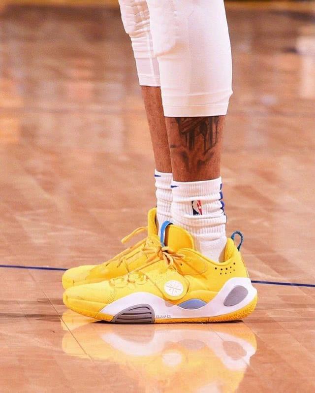 篮网队历史性时刻：克拉克斯顿单赛季至少2次三双（克拉克斯顿创造篮网队史纪录：单季至少两次三双）