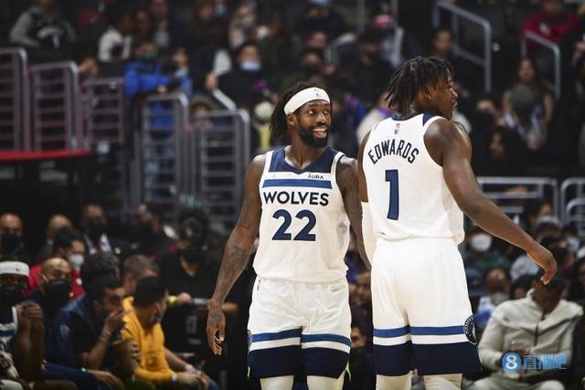 川超凉山队为飞踢裁判道歉：将加强管理，涉事球员交公安处理（川超凉山队致歉：将强化管理，飞踢裁判球员已移交公安）