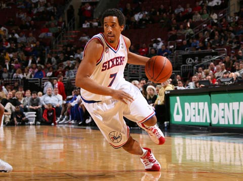 泰晤士：维拉对阵马卡比期间，将有700名警察参与安保行动（泰晤士报：维拉战马卡比将出动700名警察执行安保任务）