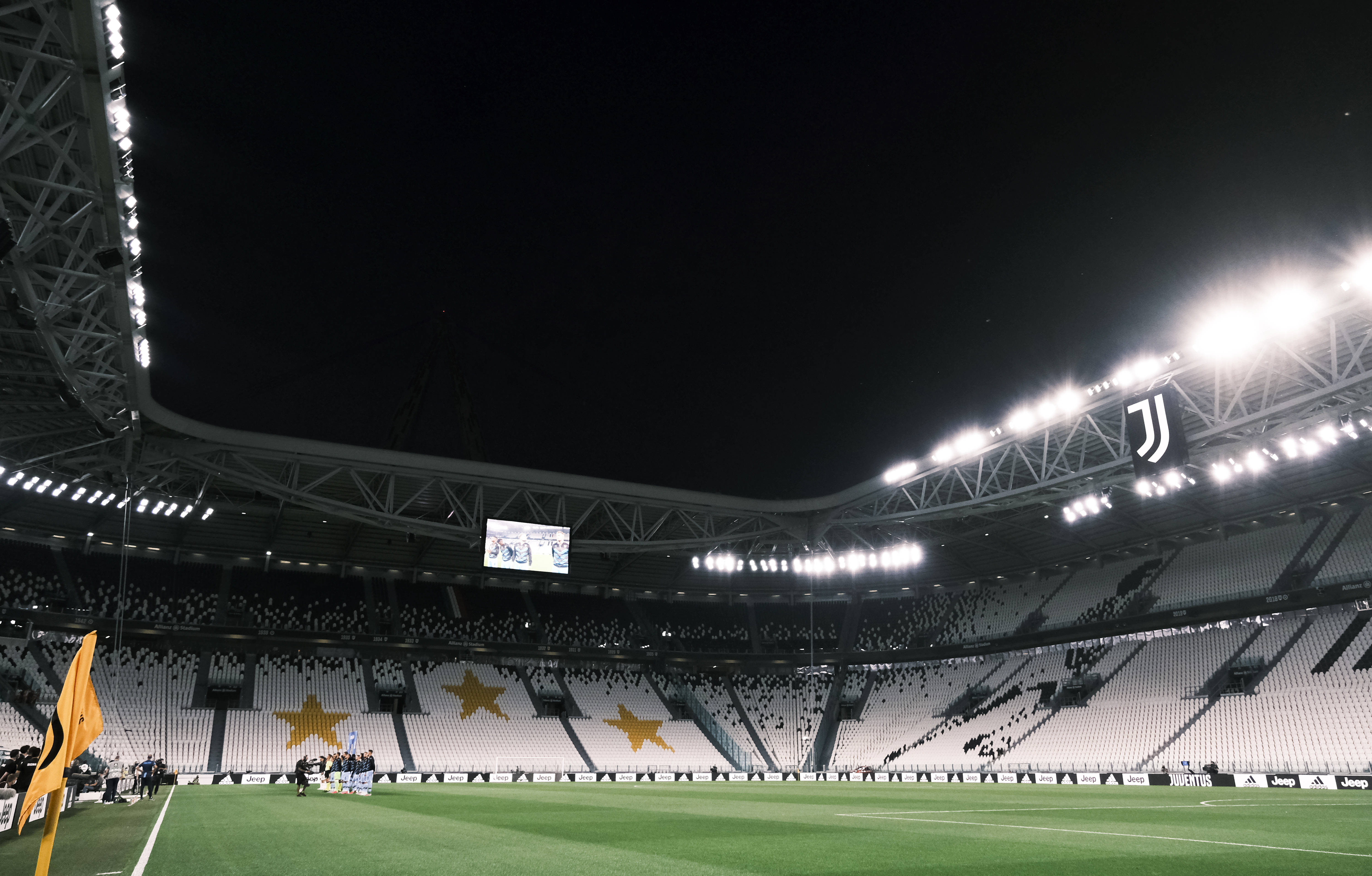 巴萨vs贝蒂斯首发：安东尼PK亚马尔，拉师傅、佩德里先发（巴萨vs贝蒂斯首发出炉：亚马尔对决安东尼，佩德里与拉师傅同列先发）