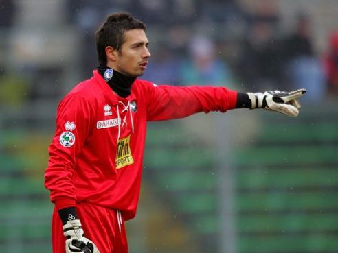 王曼昱横扫华裔名将，王楚钦11-4降维打击，国乒8-0韩国豪取5连胜（王曼昱横扫华裔劲敌，王楚钦11-4统治全场，国乒8-0韩国豪取五连胜）