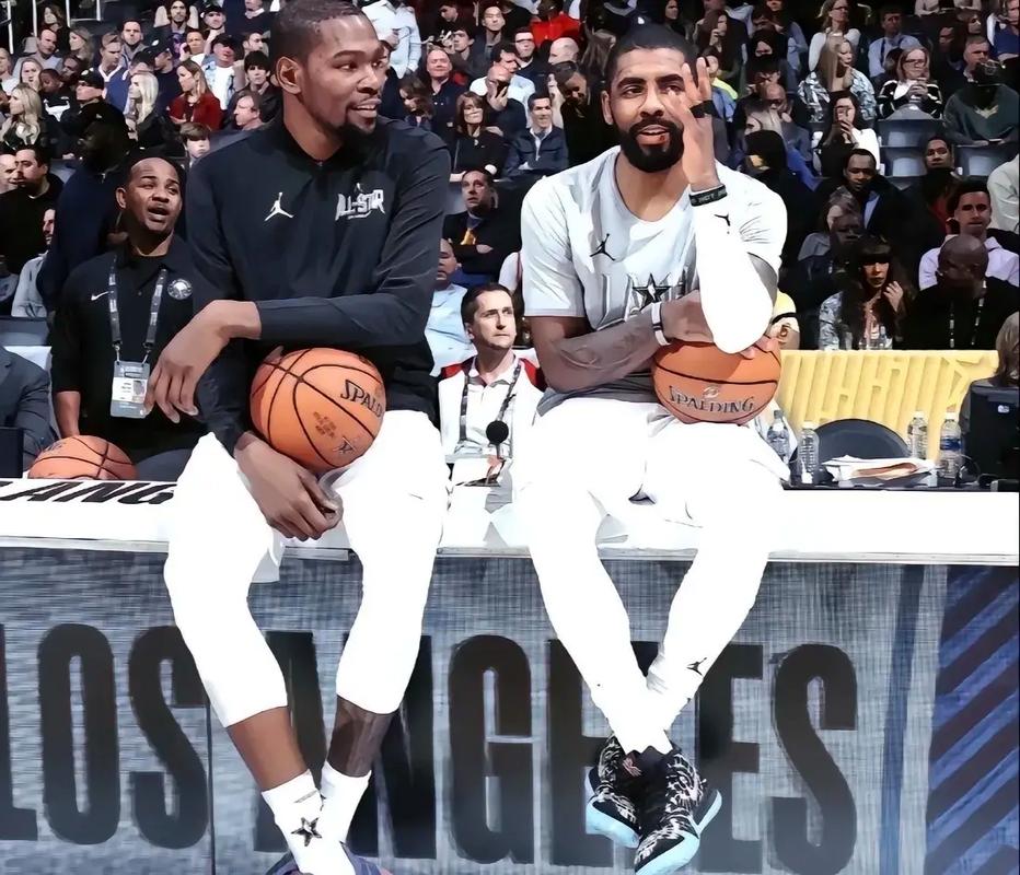 NBA半场：鲍尔21分8助，黄蜂两节轰80分领先老鹰11分（NBA半场战报：鲍尔21分8助攻，黄蜂半场轰80分领先老鹰11分）