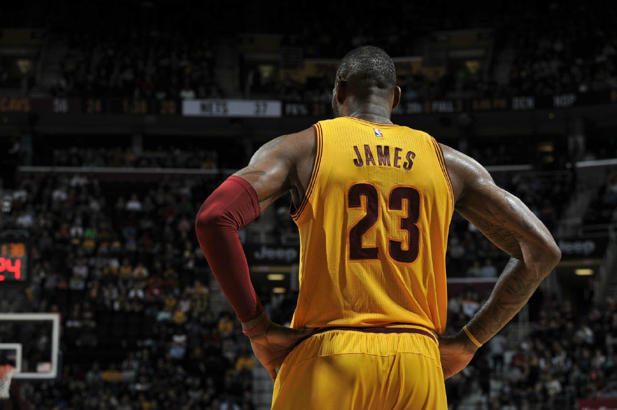 NBA：奇才遭遇惨败 防守漏洞严重（NBA：奇才惨败 防守端漏洞百出）