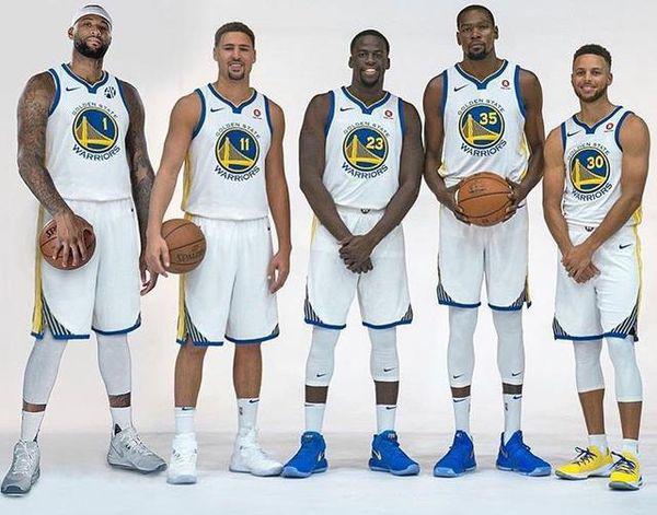 中超比赛亮点：上海海港2-1取胜山东泰山,（中超战报：上海海港2比1力克山东泰山）