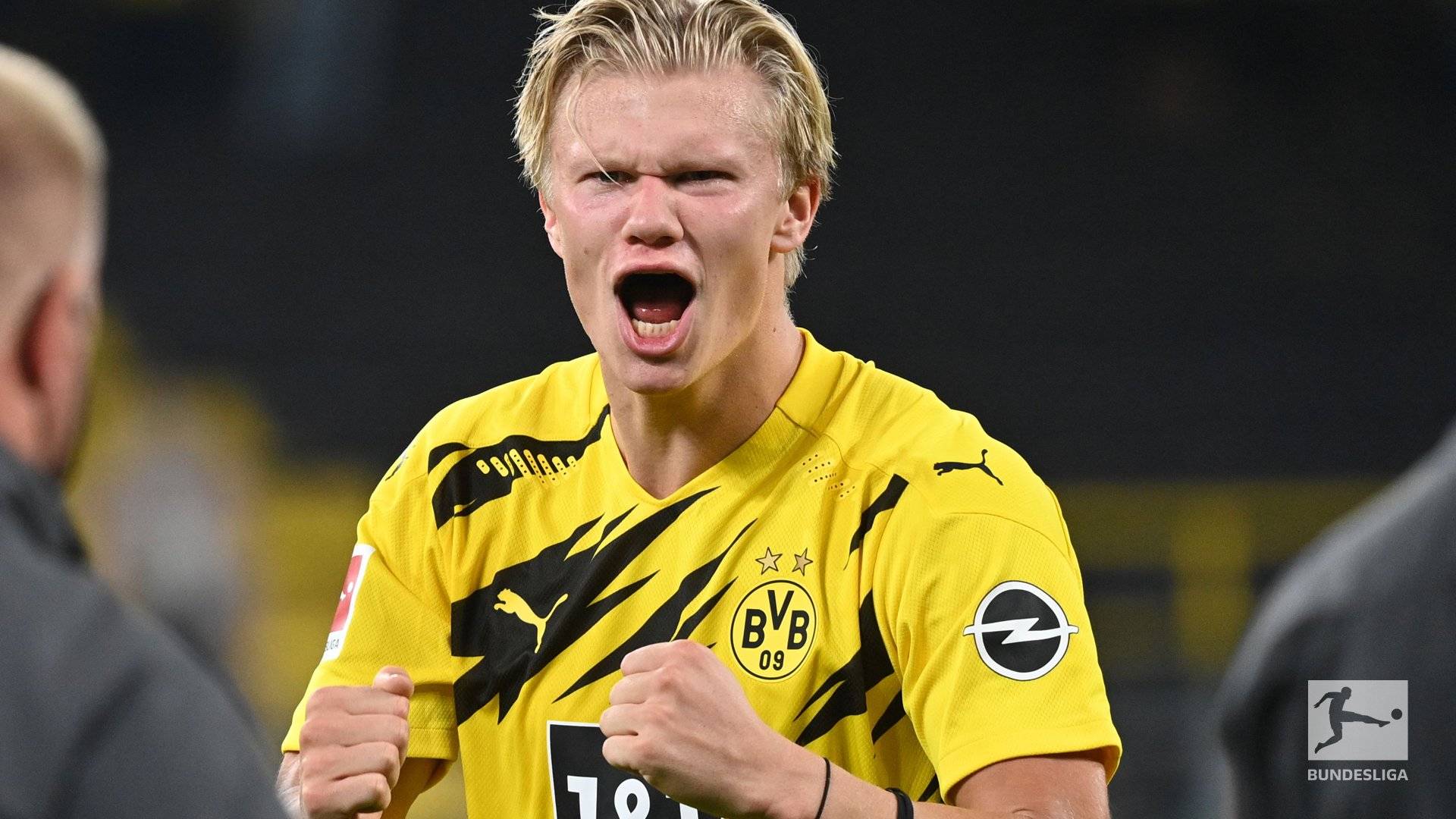 足协评议：成都蓉城胡荷韬进球被吹是误判，点球没判是错误（足协通报：成都蓉城胡荷韬进球被误吹，未判点球亦属错判）