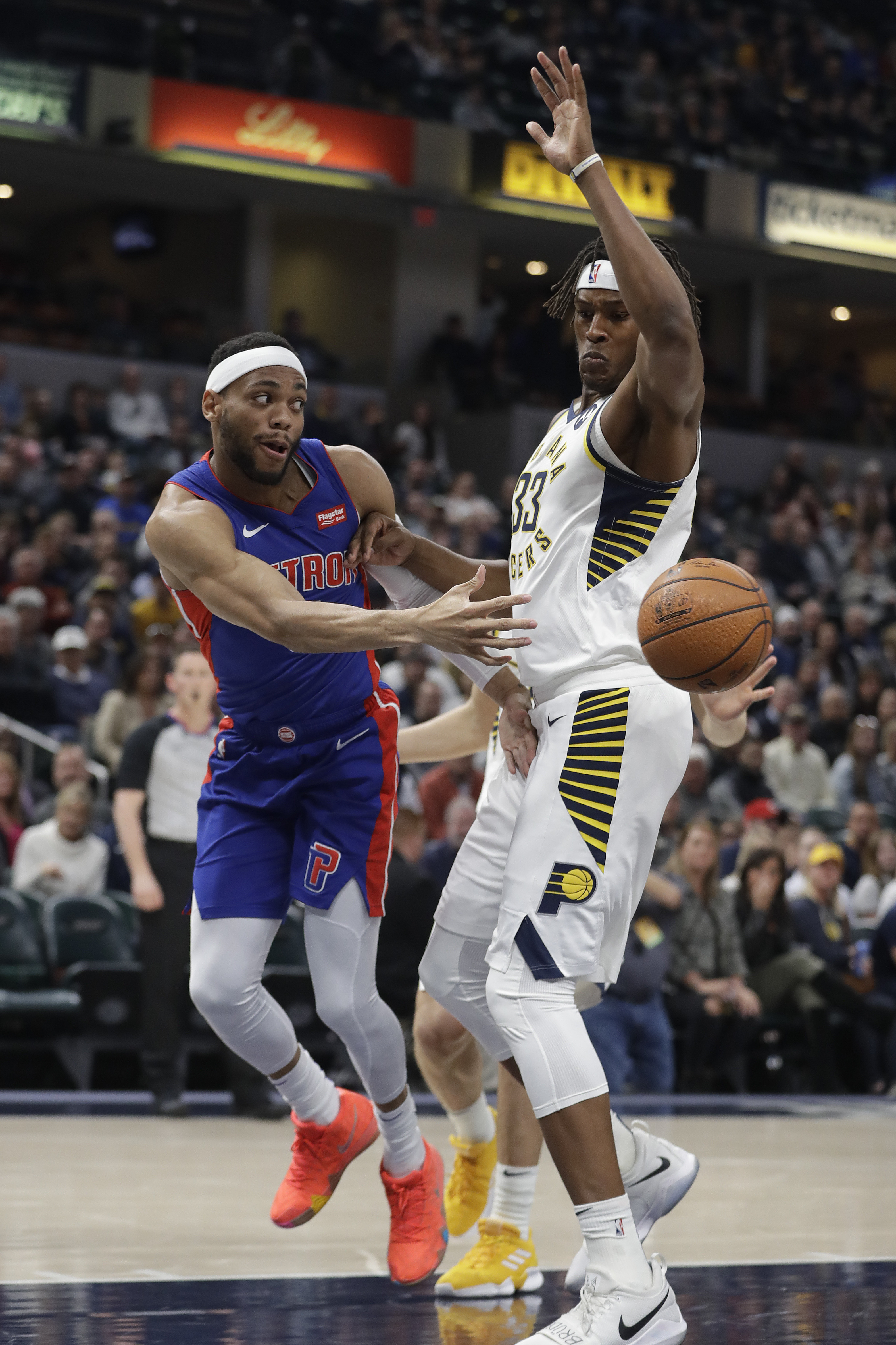 天降神兵，埃斯皮诺替补登场后即在底线附近攻入神仙球制胜（神奇替补埃斯皮诺底线附近一脚神仙球锁定胜局）