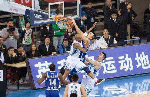 拉菲尼亚：我承担两次复发的责任，我想提前复出才出了问题（拉菲尼亚：两度复发责任在我，因急于复出才出问题）