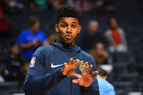 科曼：我们在进攻中有时选了更困难的办法，攻防转换不够迅速（科曼：进攻选择过于复杂，攻防转换速度不够快）