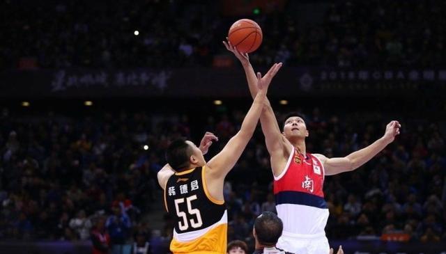 本赛季仅首发1次，斯基拉：巴尔丹齐可能先租后买离开罗马（斯基拉：本季仅首发一次，巴尔丹齐或以租借+买断形式离开罗马）