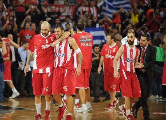 亚冠海港VS柔佛新山：3大外援出击，两大国足希望之星领衔，李圣龙冲锋（亚冠海港PK柔佛新山：三外援齐上阵，两位国足希望之星领衔，李圣龙锋线冲击）