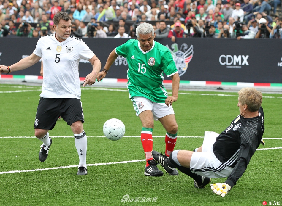 国米门将更替引热议，维卡里奥性价比突出，但适配性与未来规划存疑。（国米门将更替惹争议，维卡里奥性价比出众，但与体系契合度和未来规划仍存疑）